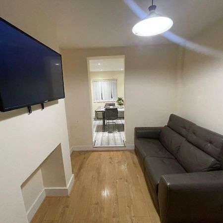Big 3 Bedroom London House With 2 Bathroom Plumstead  Eksteriør bilde