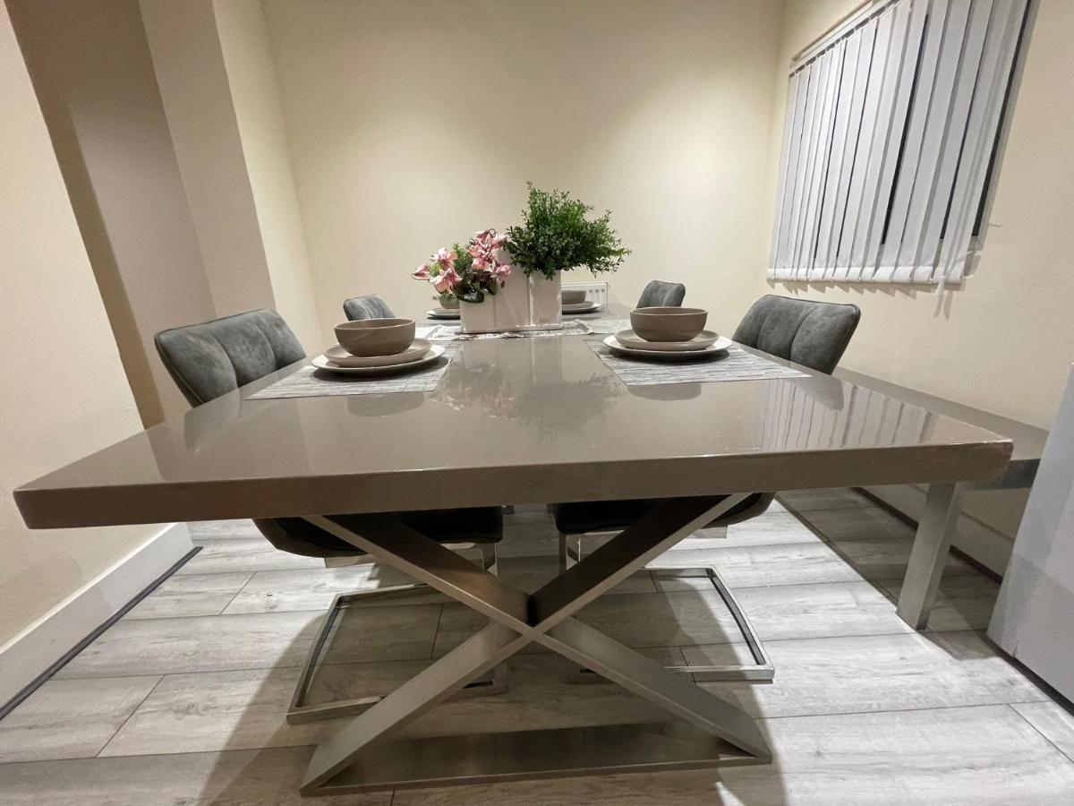 Big 3 Bedroom London House With 2 Bathroom Plumstead  Eksteriør bilde