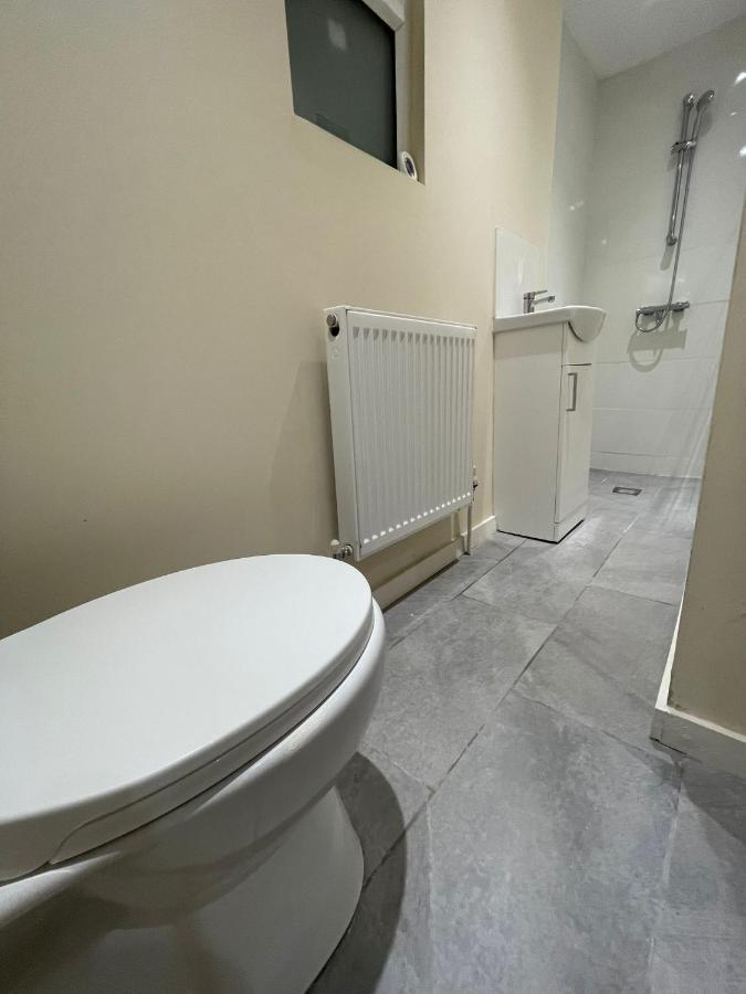 Big 3 Bedroom London House With 2 Bathroom Plumstead  Eksteriør bilde