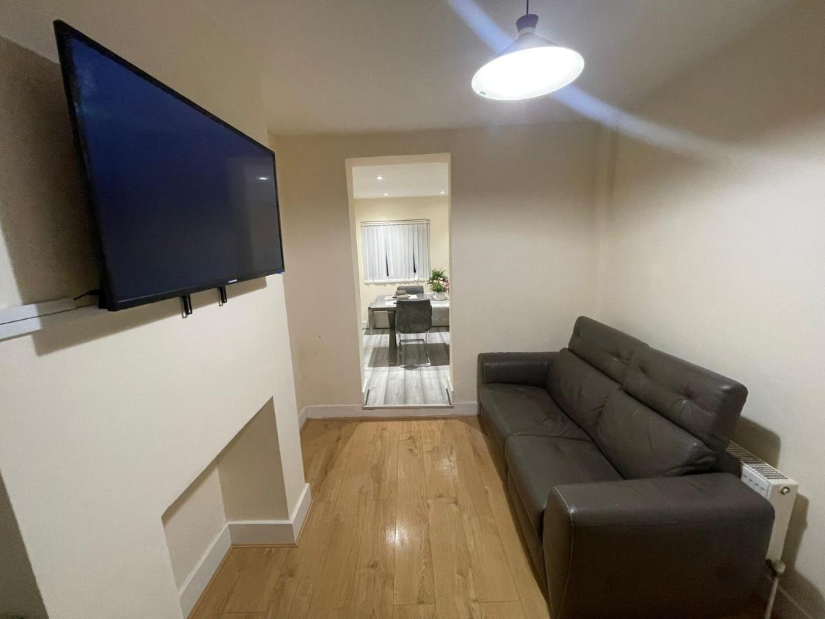 Big 3 Bedroom London House With 2 Bathroom Plumstead  Eksteriør bilde